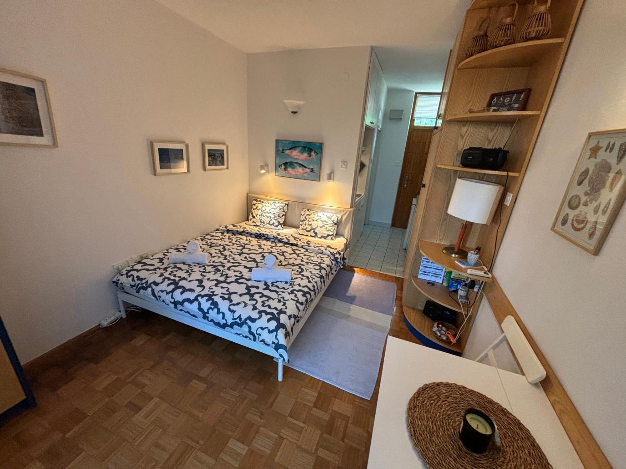 Charming Seaside - Zusterna,free Parking Apartment Koper